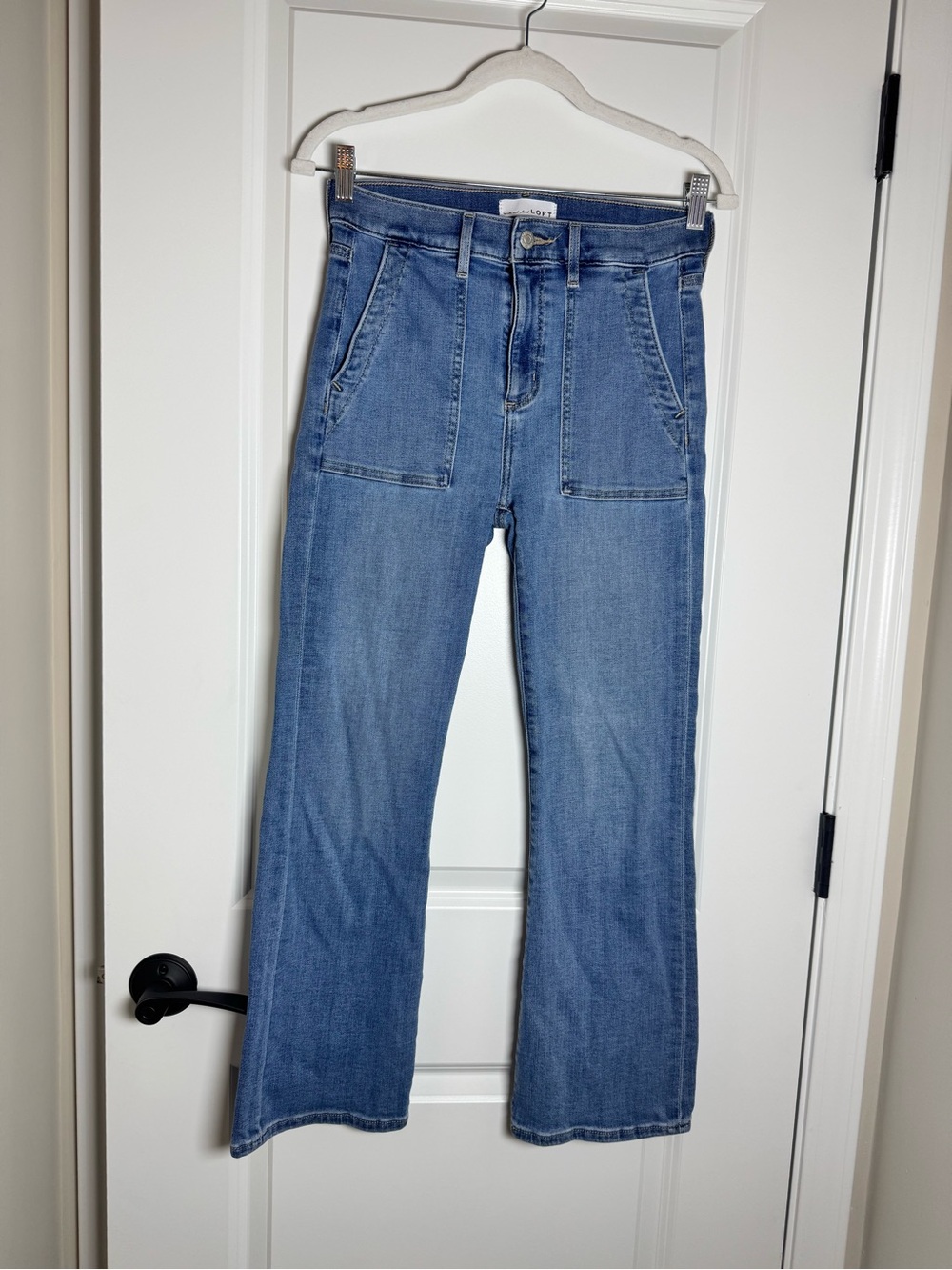 LOFT Medium Wash The Kick Crop Jean Size 2